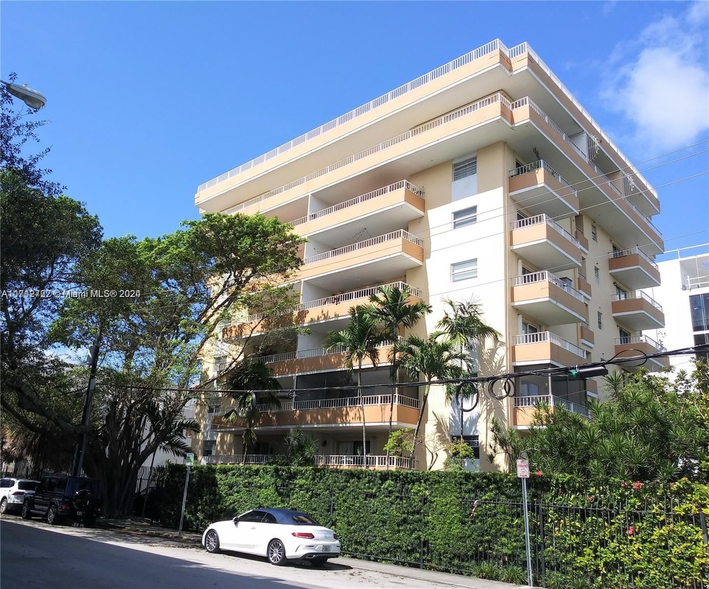 Real estate property located at 3304 Virginia St #3B, Miami-Dade, VIRGINIA OAKS CONDO, Miami, FL