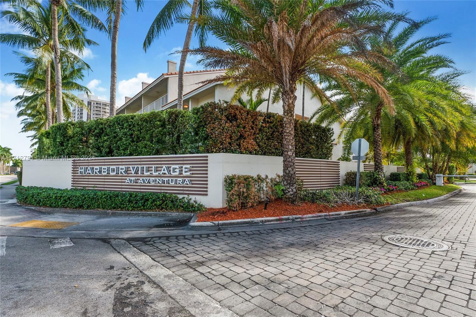 Real estate property located at 21376 Marina Cove Cir #14-C, Miami-Dade, MARINA COVE AT HARBOR VIL, Aventura, FL