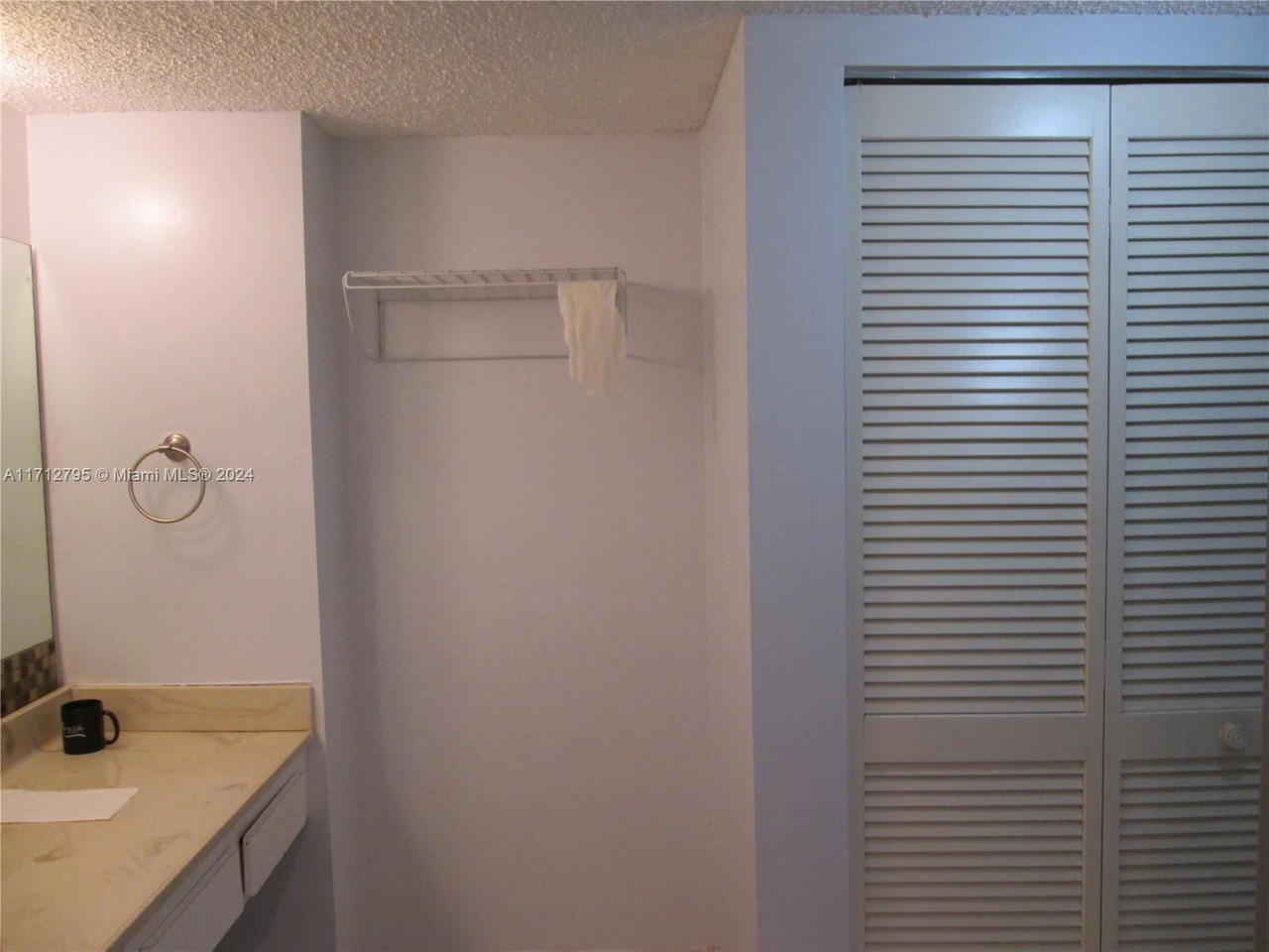 Real estate property located at 290 174th St #404, Miami-dade, Winston Towers 700 Condo, Sunny Isles Beach, FL
