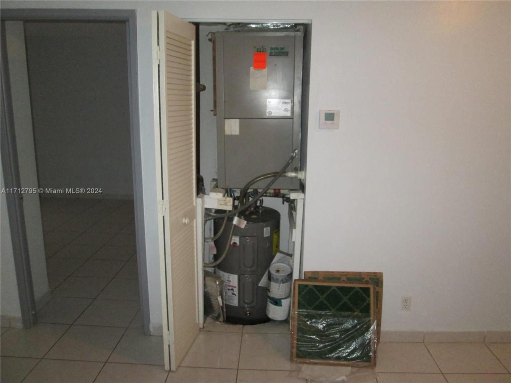 Real estate property located at 290 174th St #404, Miami-dade, Winston Towers 700 Condo, Sunny Isles Beach, FL