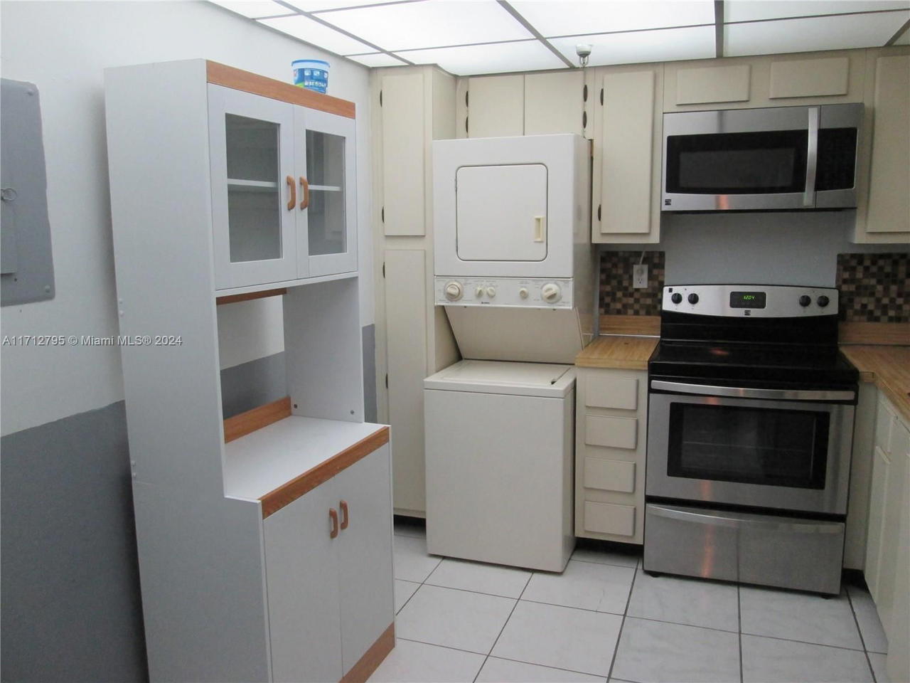 Real estate property located at 290 174th St #404, Miami-dade, Winston Towers 700 Condo, Sunny Isles Beach, FL