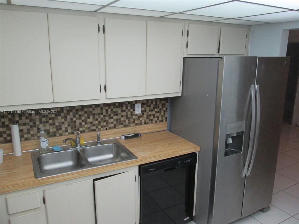 Real estate property located at 290 174th St #404, Miami-dade, Winston Towers 700 Condo, Sunny Isles Beach, FL