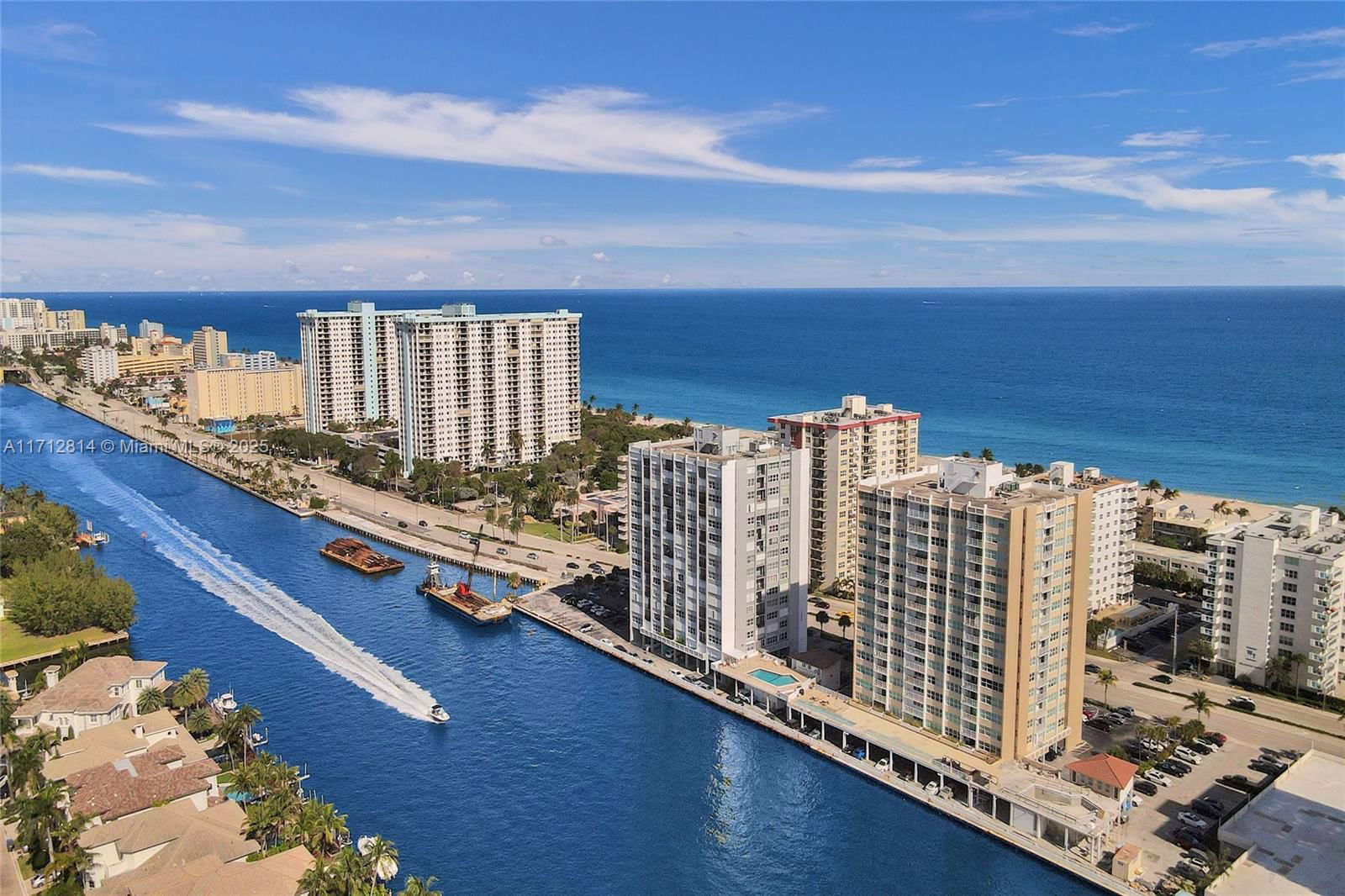 Real estate property located at 1400 Ocean Dr #506, Broward, Trafalgar Towers Condomin, Hollywood, FL