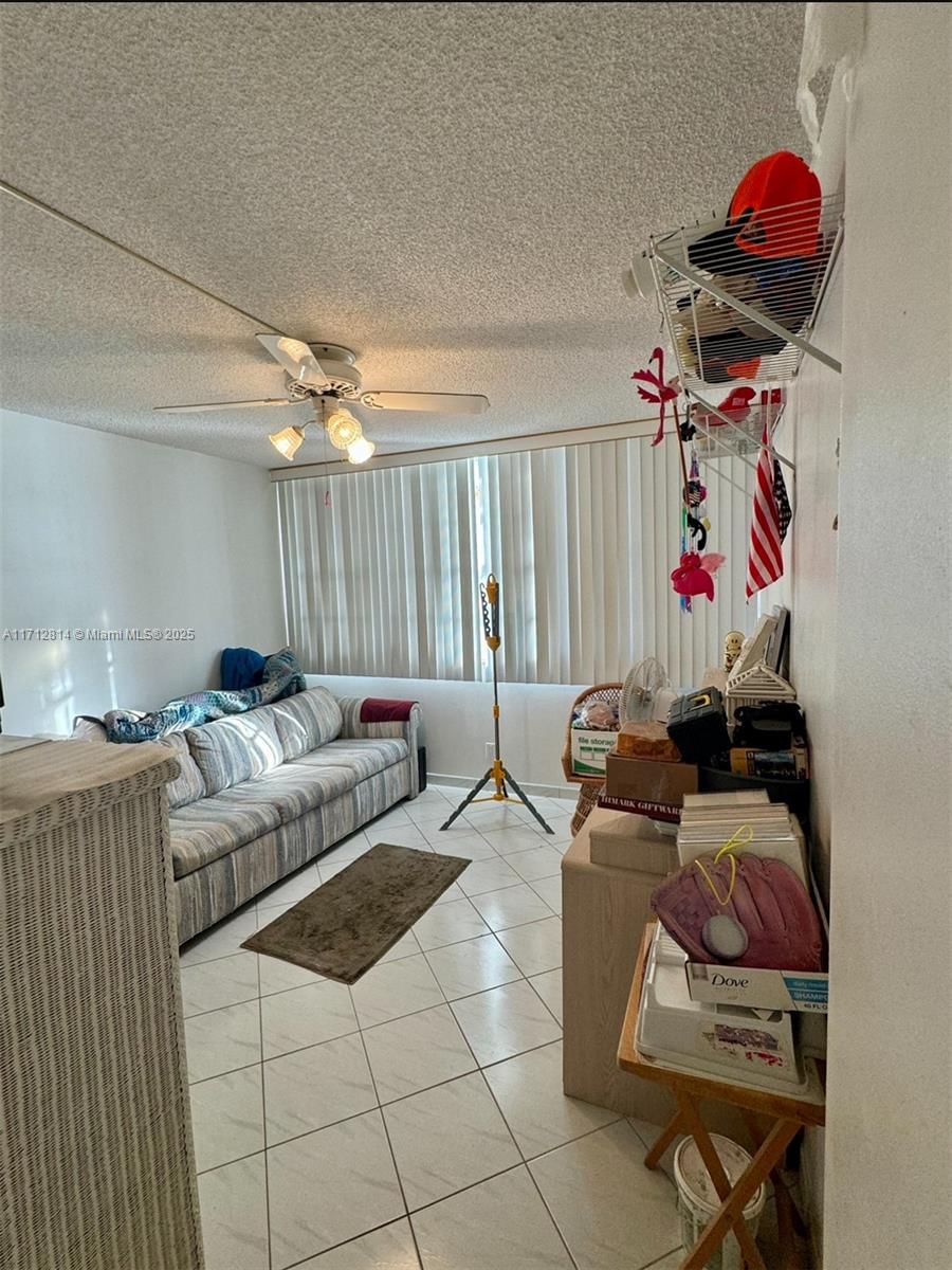 Real estate property located at 1400 Ocean Dr #506, Broward, Trafalgar Towers Condomin, Hollywood, FL