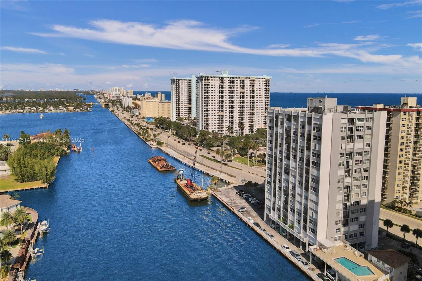 Real estate property located at 1400 Ocean Dr #506, Broward, Trafalgar Towers Condomin, Hollywood, FL
