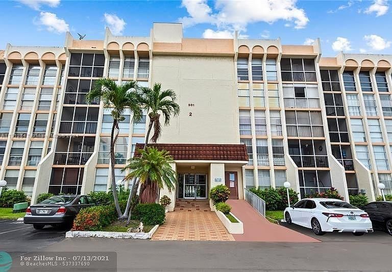 Real estate property located at 701 Three Islands Blvd #317, Broward, DESOTO PARK CONDO, Hallandale Beach, FL