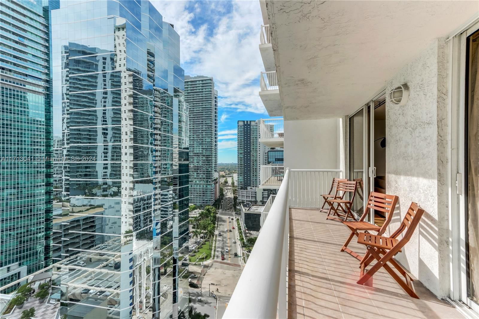 Real estate property located at 1200 Brickell Bay Dr #2421, Miami-dade, The Club At Brickell Bay, Miami, FL