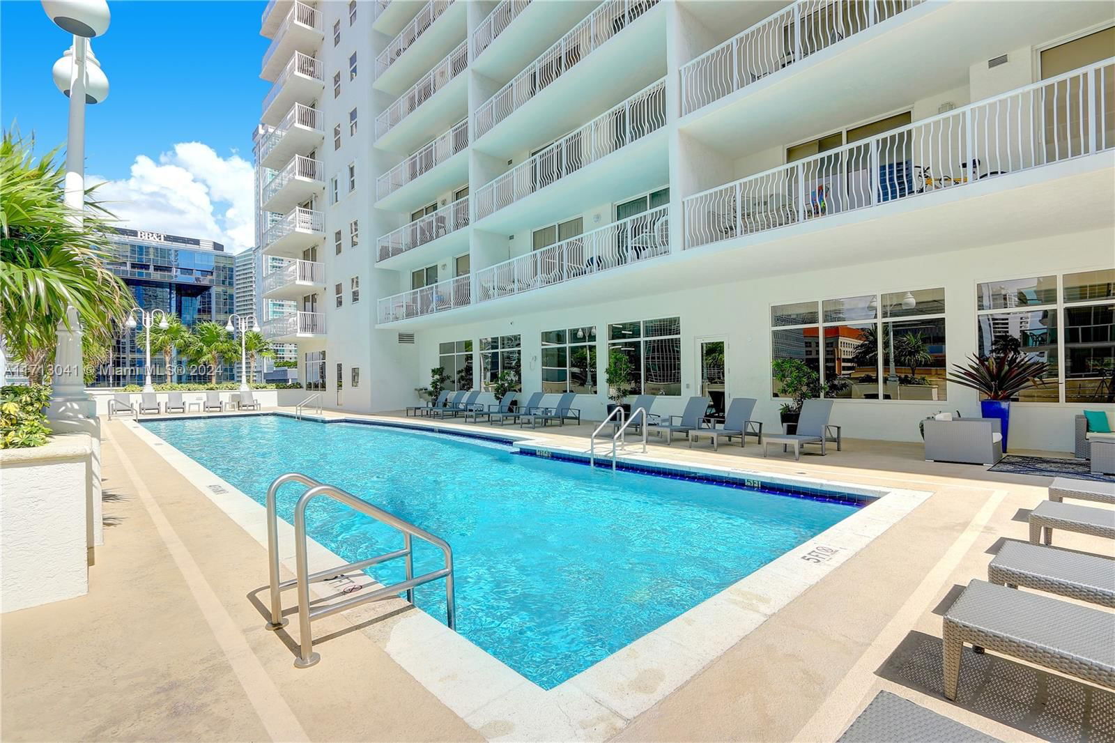 Real estate property located at 1200 Brickell Bay Dr #2421, Miami-dade, The Club At Brickell Bay, Miami, FL