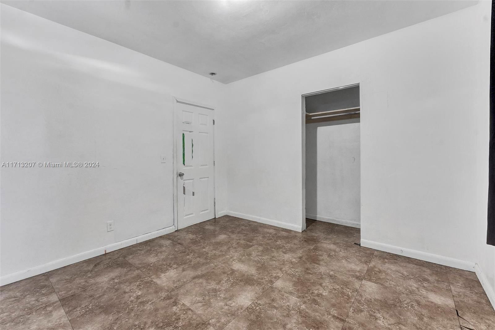 Real estate property located at 2982 49th St, Miami-dade, Home Owners Paradise, Miami, FL