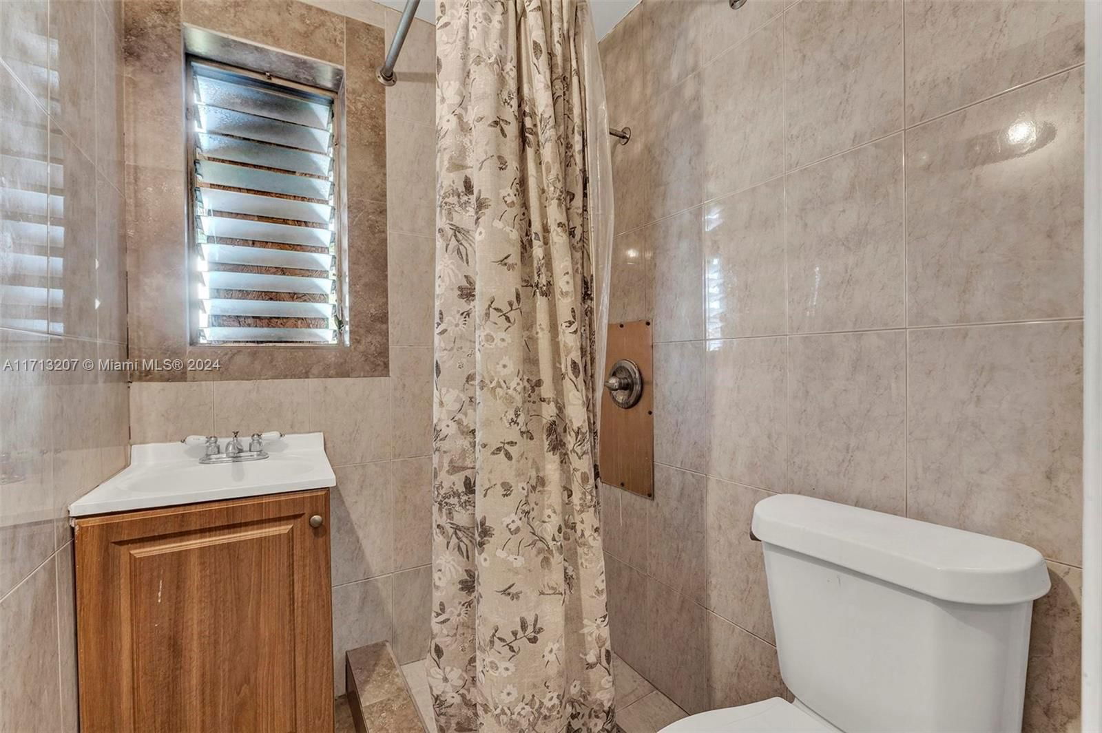 Real estate property located at 2982 49th St, Miami-dade, Home Owners Paradise, Miami, FL