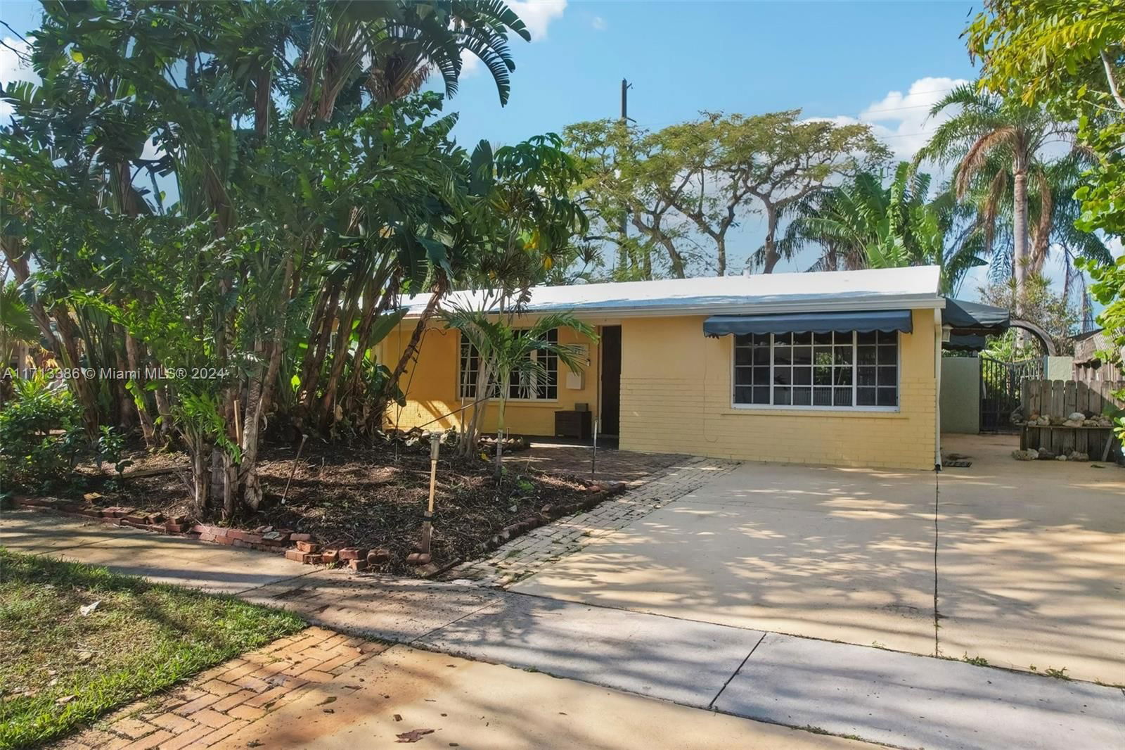 Real estate property located at 1421 1st Ter, Broward, CORAL MANOR, Deerfield Beach, FL