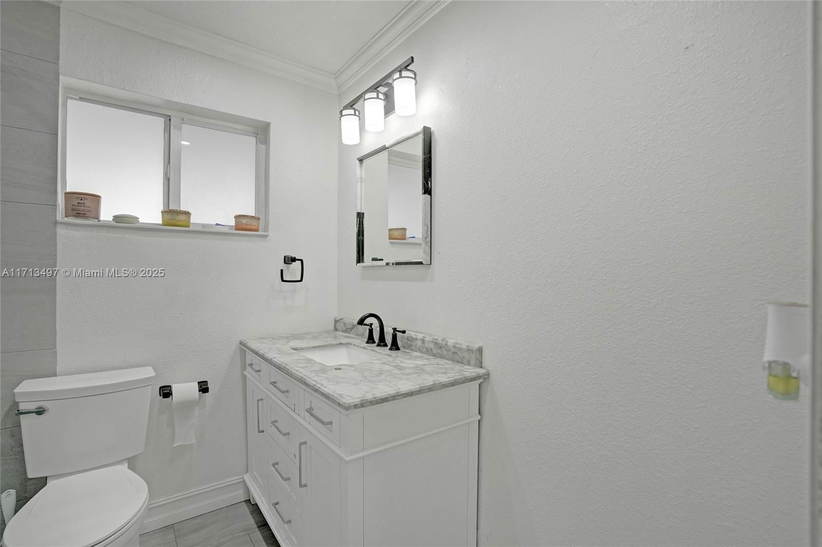 Real estate property located at 19610 1st Pl, Miami-dade, Sierra 4th Addn, Miami, FL