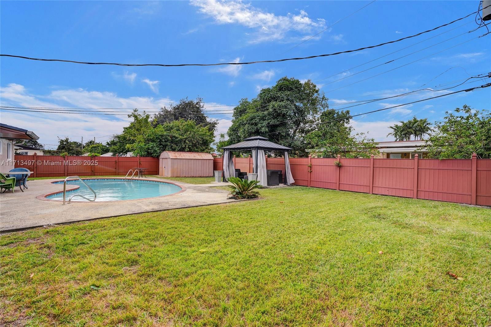 Real estate property located at 19610 1st Pl, Miami-dade, Sierra 4th Addn, Miami, FL