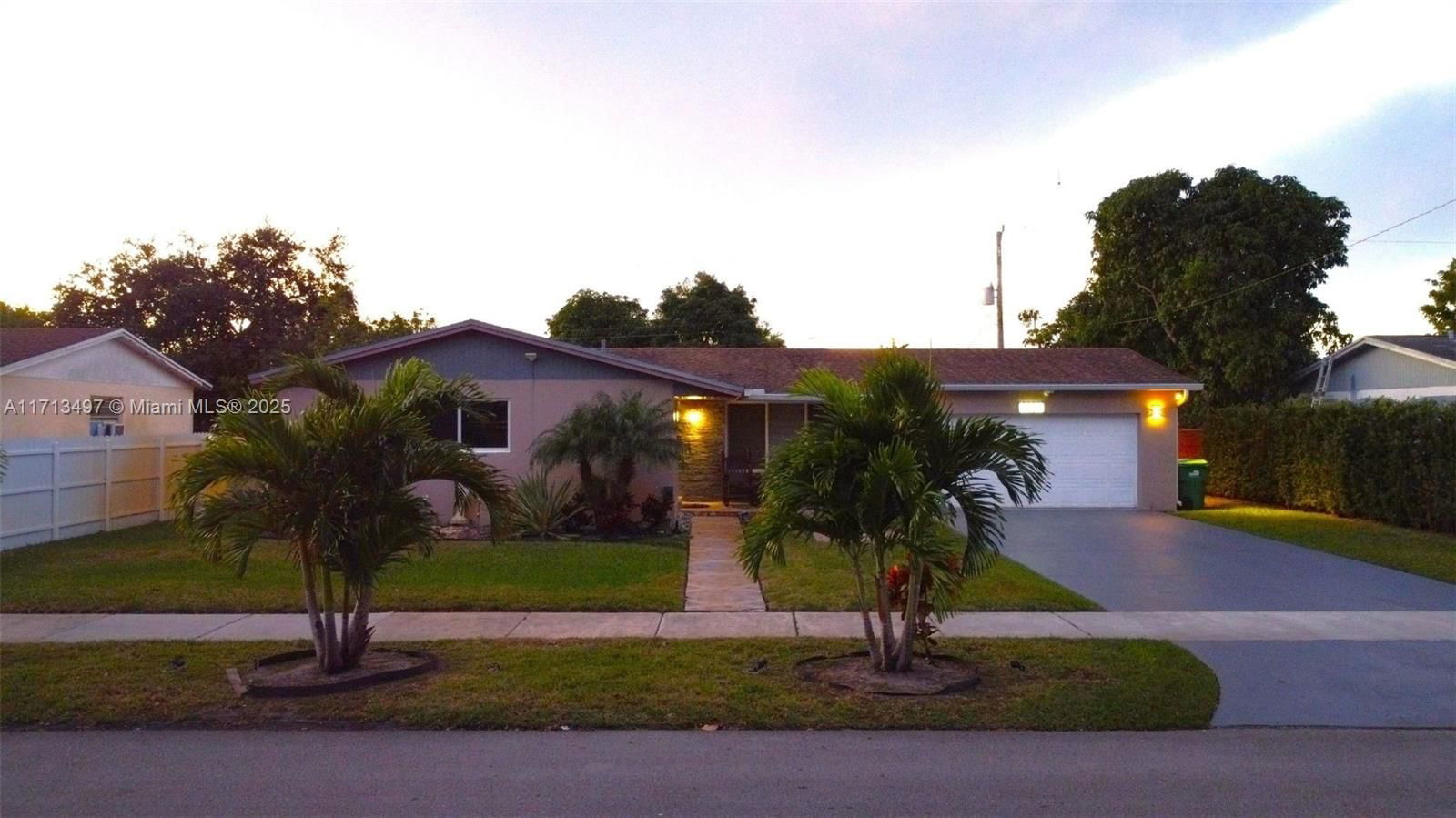 Real estate property located at 19610 1st Pl, Miami-dade, Sierra 4th Addn, Miami, FL