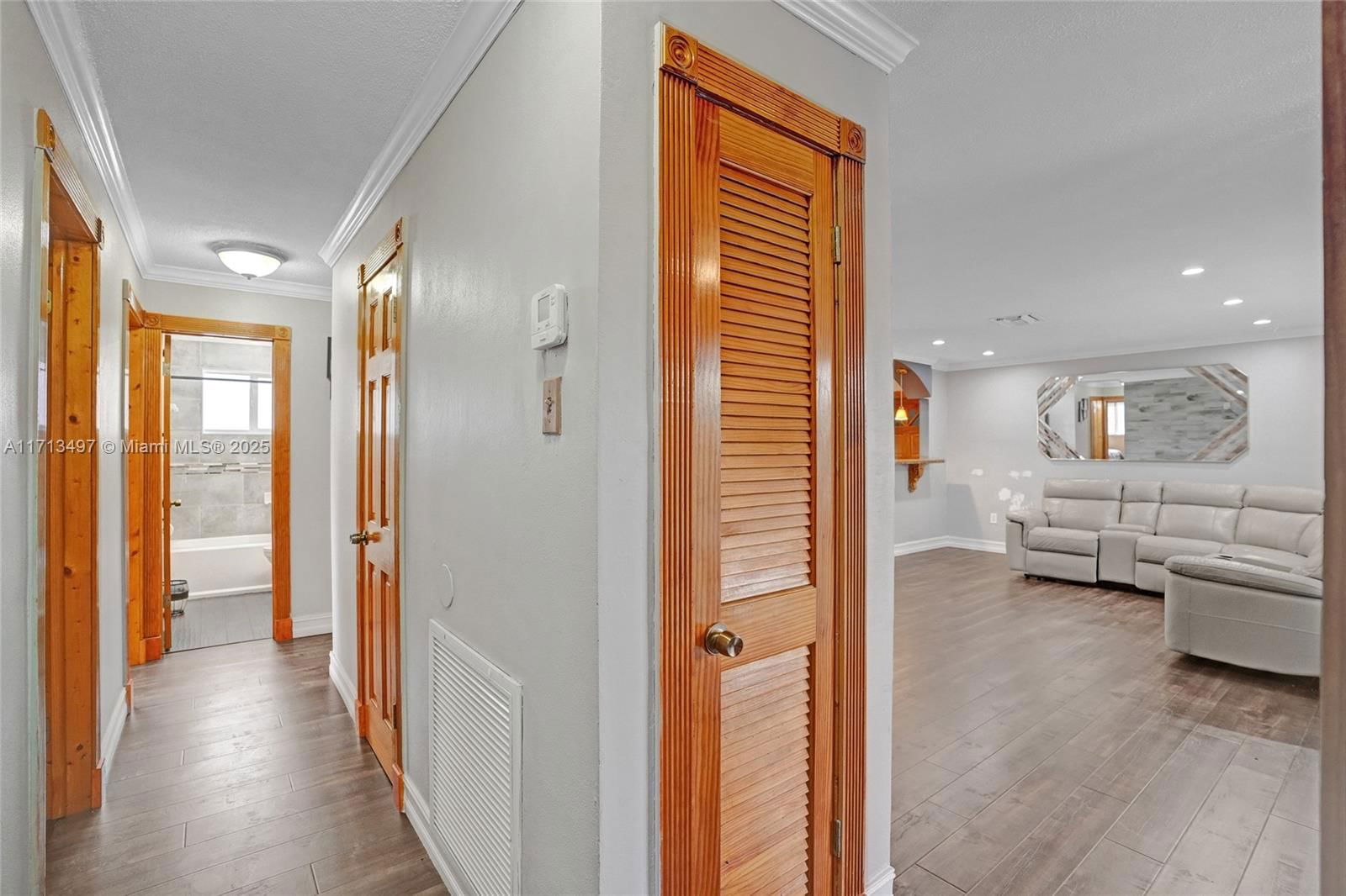 Real estate property located at 19610 1st Pl, Miami-dade, Sierra 4th Addn, Miami, FL