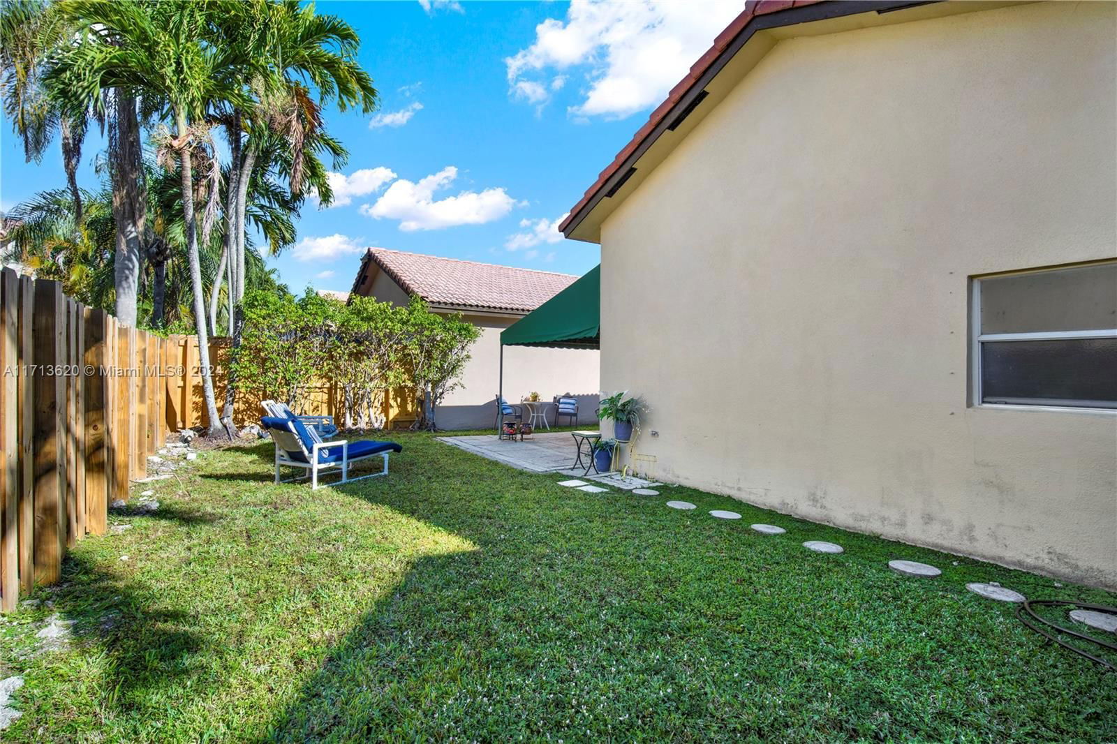 Real estate property located at 5212 112th Ct, Miami-dade, Doral Landings East Repla, Doral, FL