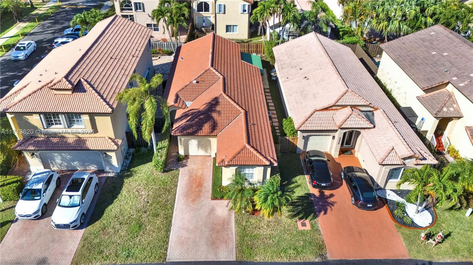 Real estate property located at 5212 112th Ct, Miami-dade, Doral Landings East Repla, Doral, FL
