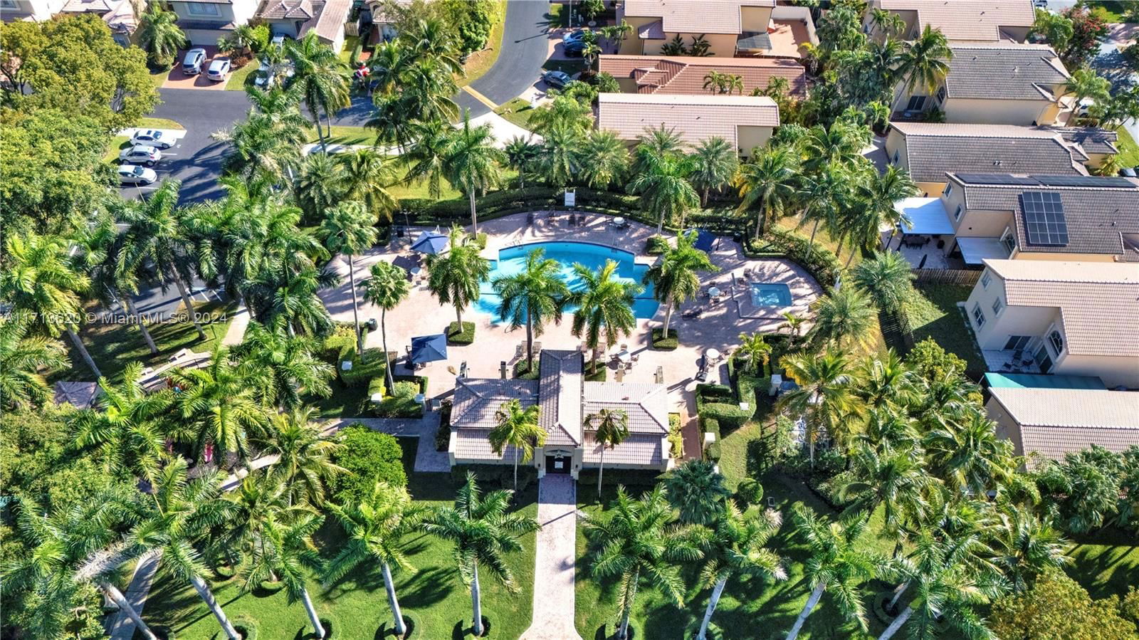 Real estate property located at 5212 112th Ct, Miami-dade, Doral Landings East Repla, Doral, FL
