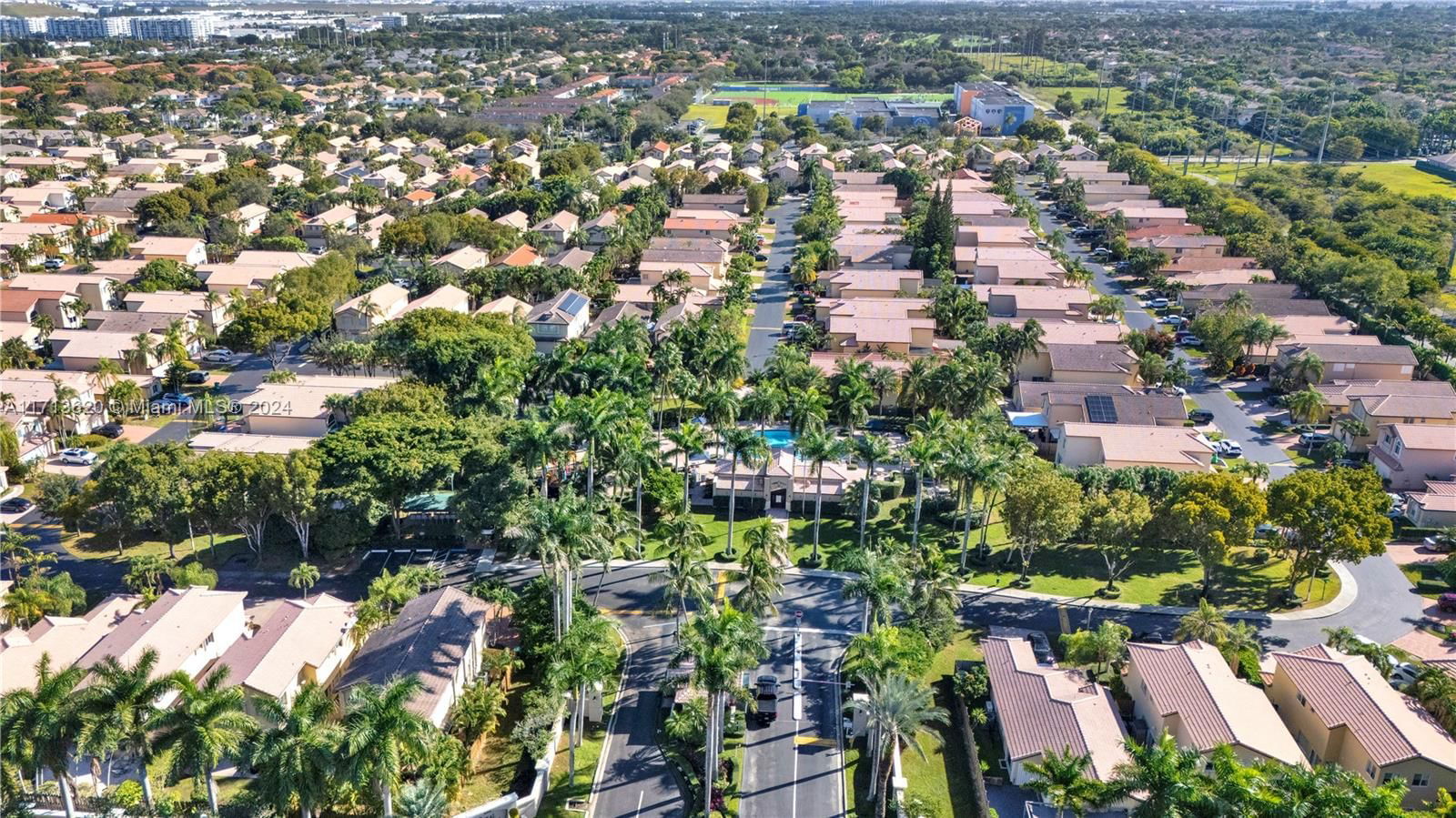 Real estate property located at 5212 112th Ct, Miami-dade, Doral Landings East Repla, Doral, FL
