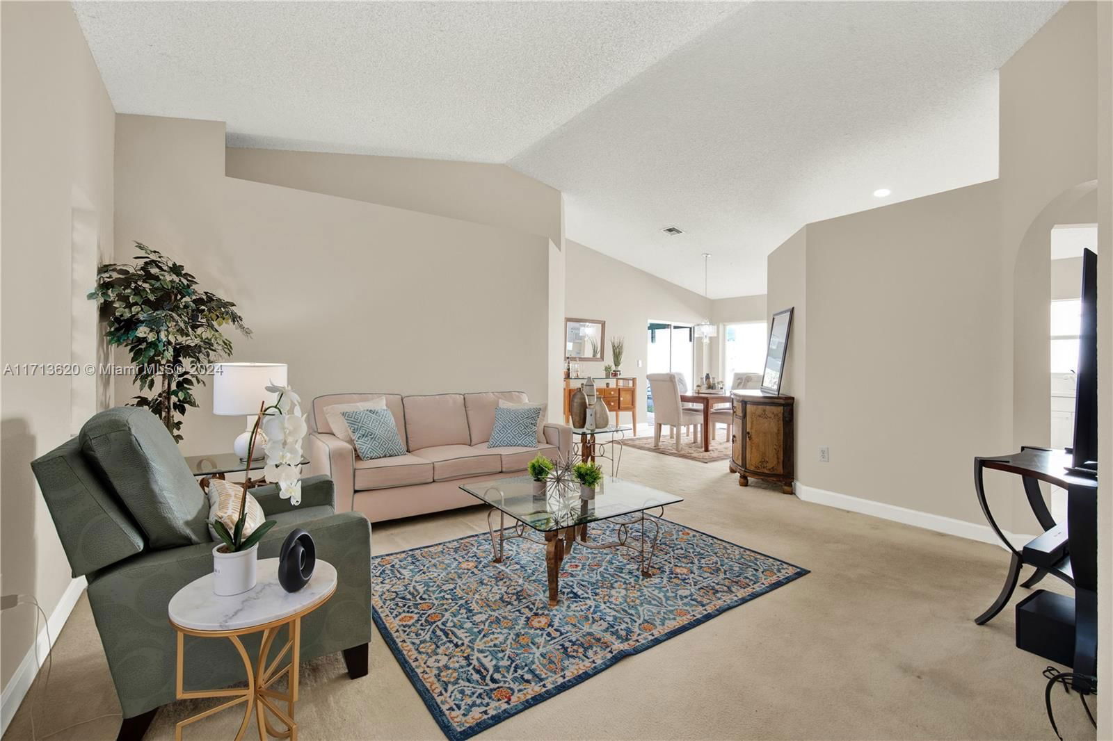 Real estate property located at 5212 112th Ct, Miami-dade, Doral Landings East Repla, Doral, FL