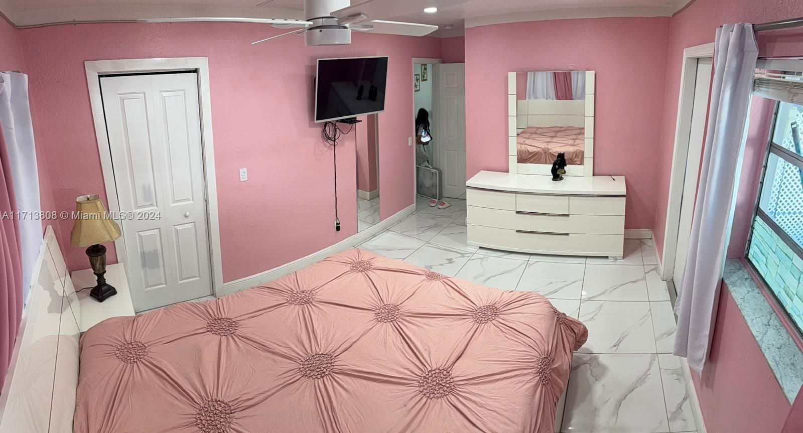 Real estate property located at 5905 Taft St, Broward, Mic-lil Estates, Hollywood, FL