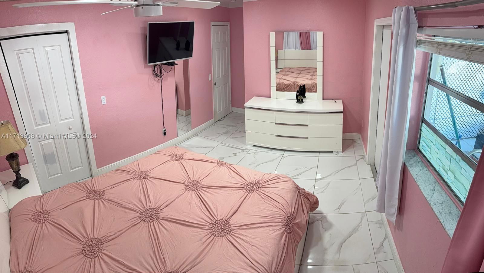 Real estate property located at 5905 Taft St, Broward, Mic-lil Estates, Hollywood, FL