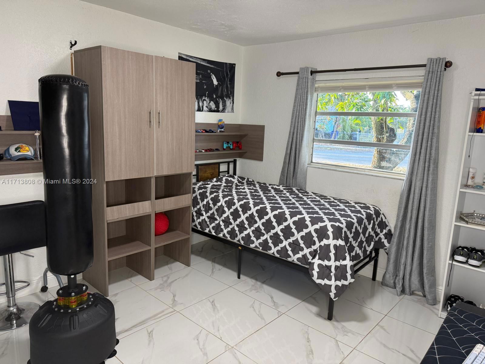 Real estate property located at 5905 Taft St, Broward, Mic-lil Estates, Hollywood, FL