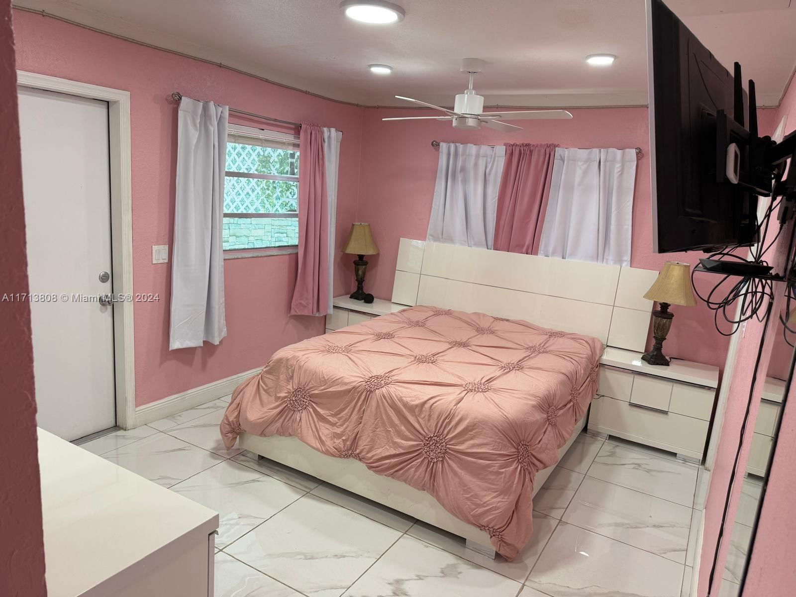 Real estate property located at 5905 Taft St, Broward, Mic-lil Estates, Hollywood, FL