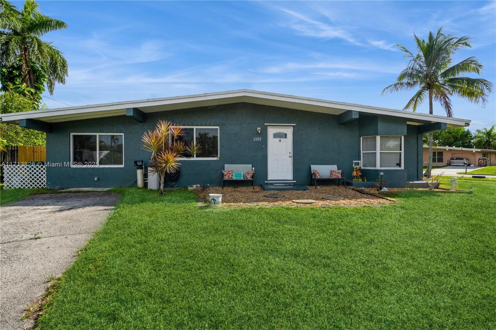 Real estate property located at 2202 61st Pl, Broward, Ibec Add No 8, Margate, FL