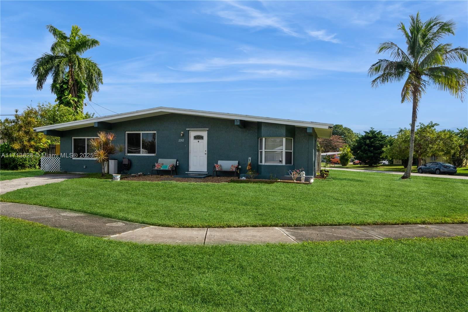 Real estate property located at 2202 61st Pl, Broward, Ibec Add No 8, Margate, FL