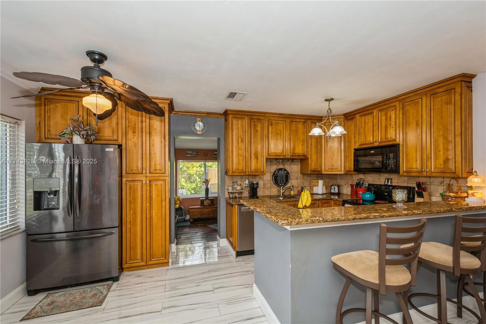 Real estate property located at 2202 61st Pl, Broward, Ibec Add No 8, Margate, FL