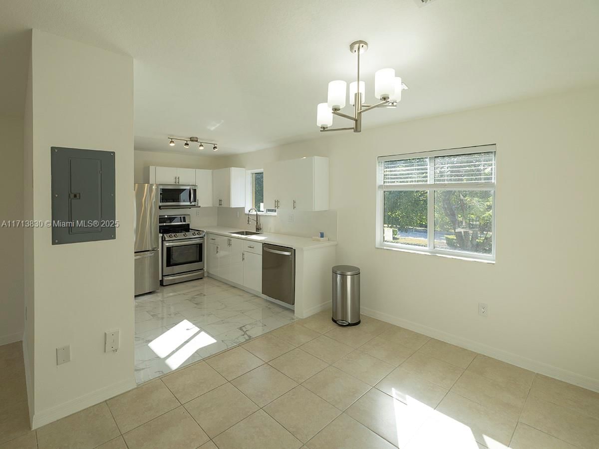 Real estate property located at 3380 9th St #201, Miami-dade, Monterey At Malibu Bay Co, Homestead, FL