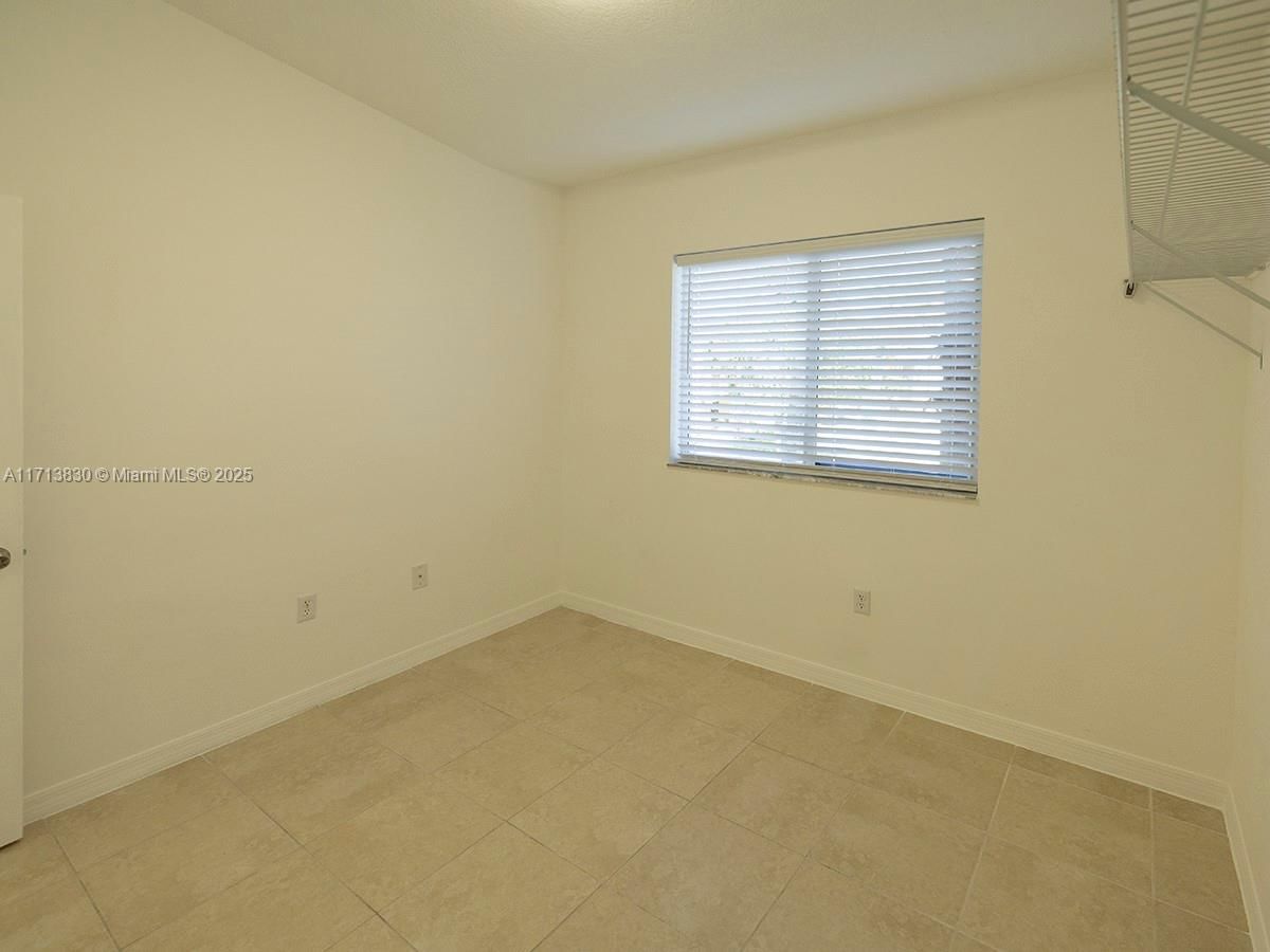 Real estate property located at 3380 9th St #201, Miami-dade, Monterey At Malibu Bay Co, Homestead, FL