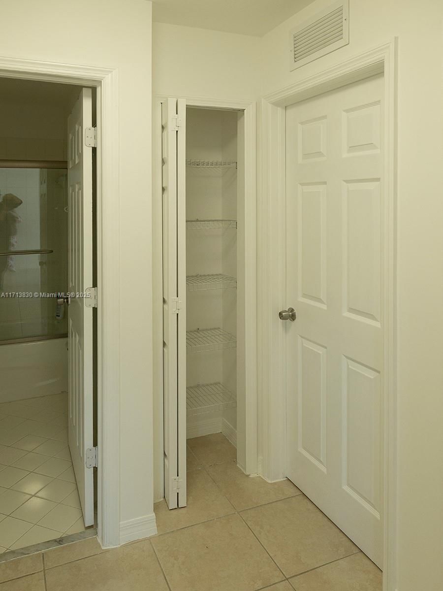 Real estate property located at 3380 9th St #201, Miami-dade, Monterey At Malibu Bay Co, Homestead, FL