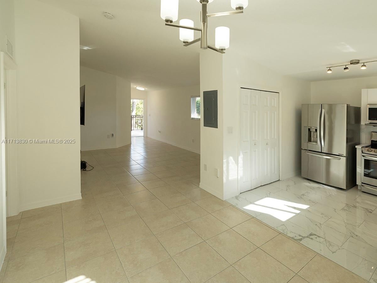 Real estate property located at 3380 9th St #201, Miami-dade, Monterey At Malibu Bay Co, Homestead, FL