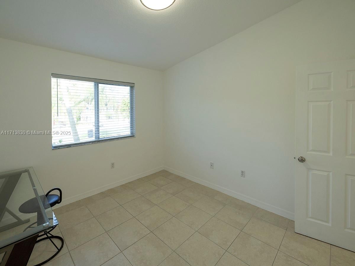 Real estate property located at 3380 9th St #201, Miami-dade, Monterey At Malibu Bay Co, Homestead, FL