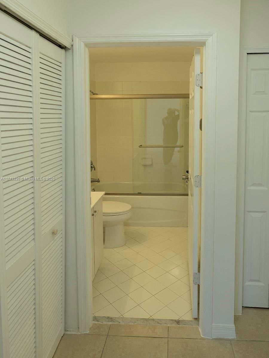 Real estate property located at 3380 9th St #201, Miami-dade, Monterey At Malibu Bay Co, Homestead, FL