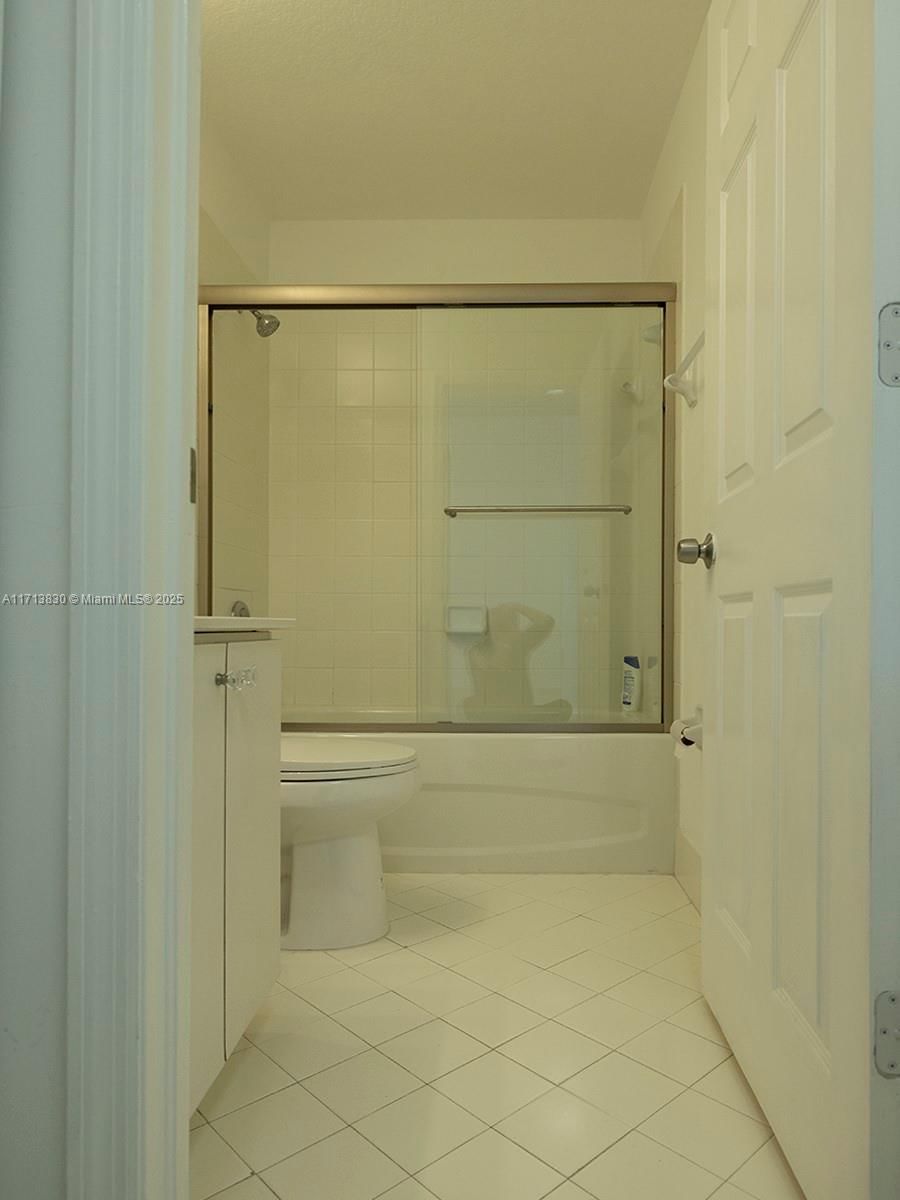 Real estate property located at 3380 9th St #201, Miami-dade, Monterey At Malibu Bay Co, Homestead, FL
