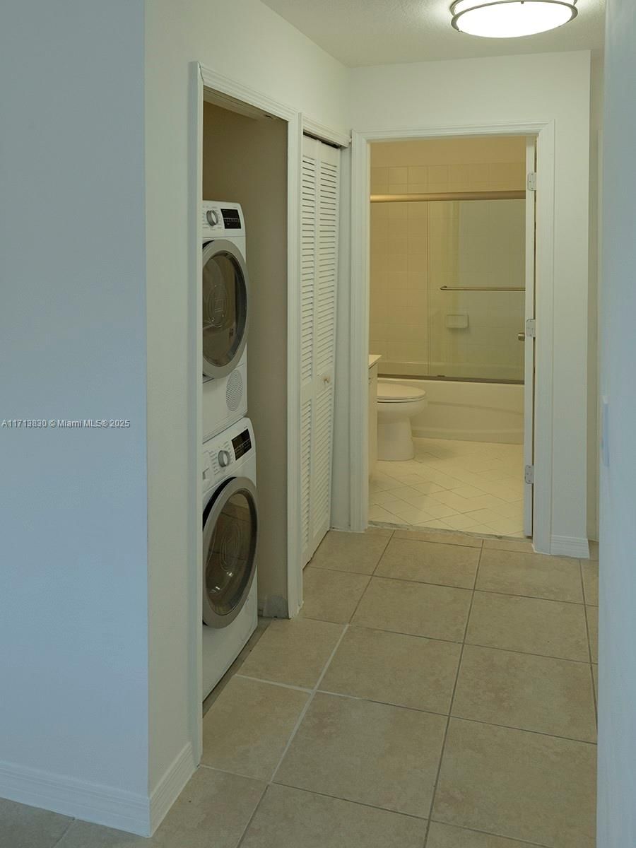 Real estate property located at 3380 9th St #201, Miami-dade, Monterey At Malibu Bay Co, Homestead, FL