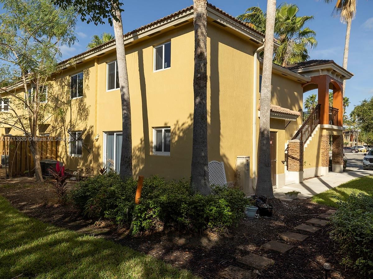 Real estate property located at 3380 9th St #201, Miami-dade, Monterey At Malibu Bay Co, Homestead, FL