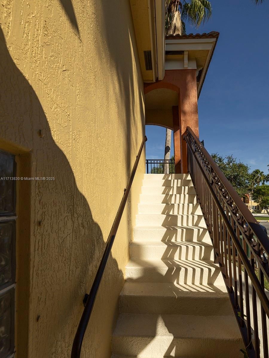 Real estate property located at 3380 9th St #201, Miami-dade, Monterey At Malibu Bay Co, Homestead, FL