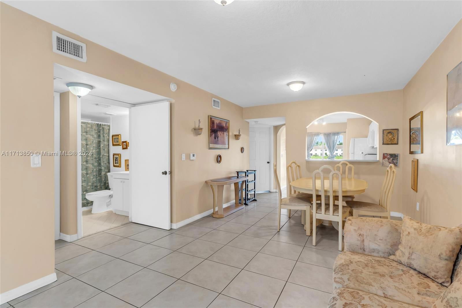 Real estate property located at 1261 31st Ct #104-53, Miami-dade, Venetia Gardens South Con, Homestead, FL
