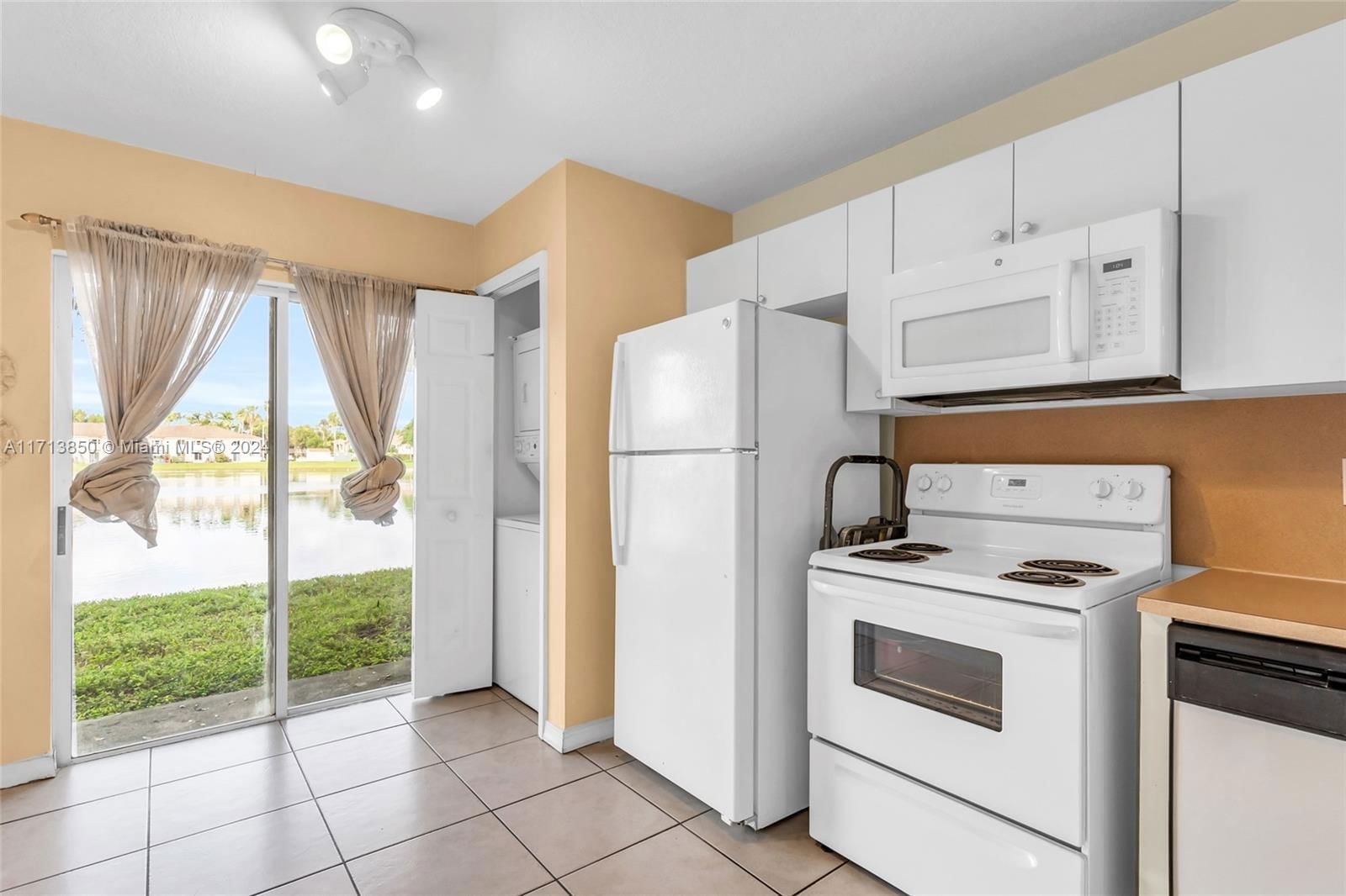 Real estate property located at 1261 31st Ct #104-53, Miami-dade, Venetia Gardens South Con, Homestead, FL