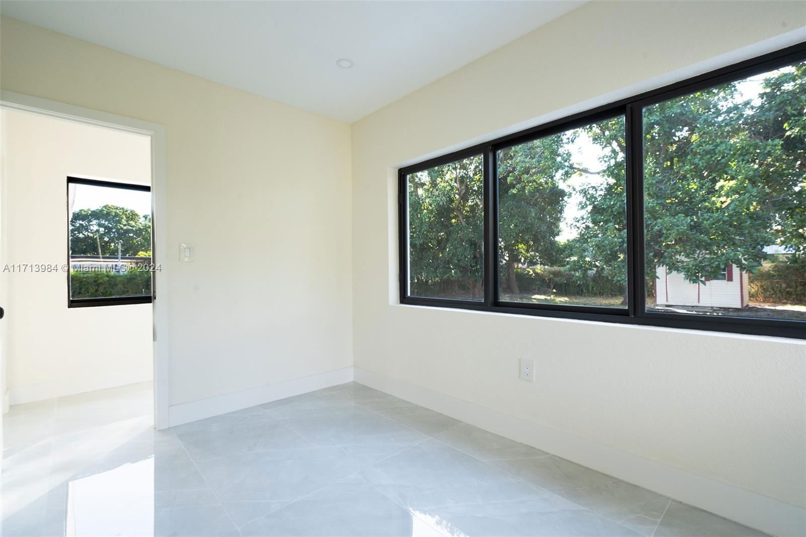 Real estate property located at 12940 Miami Ct, Miami-dade, Biscayne Gardens Sec H Pa, Miami, FL