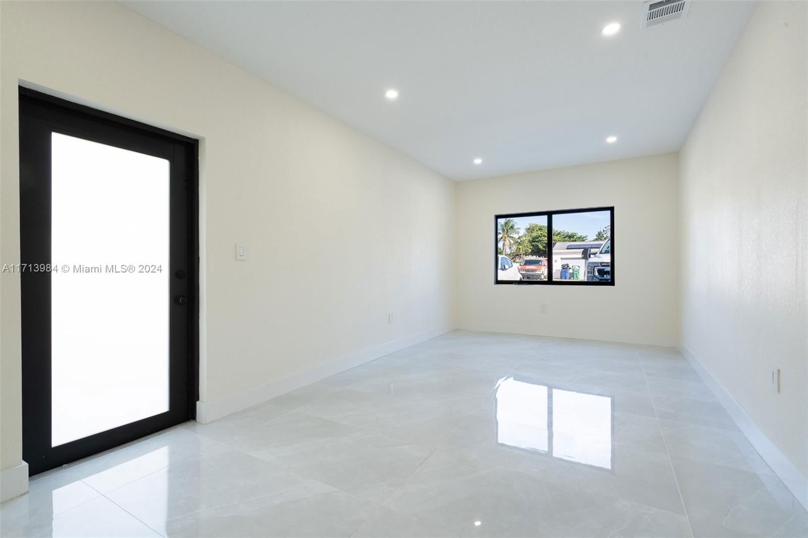 Real estate property located at 12940 Miami Ct, Miami-dade, Biscayne Gardens Sec H Pa, Miami, FL