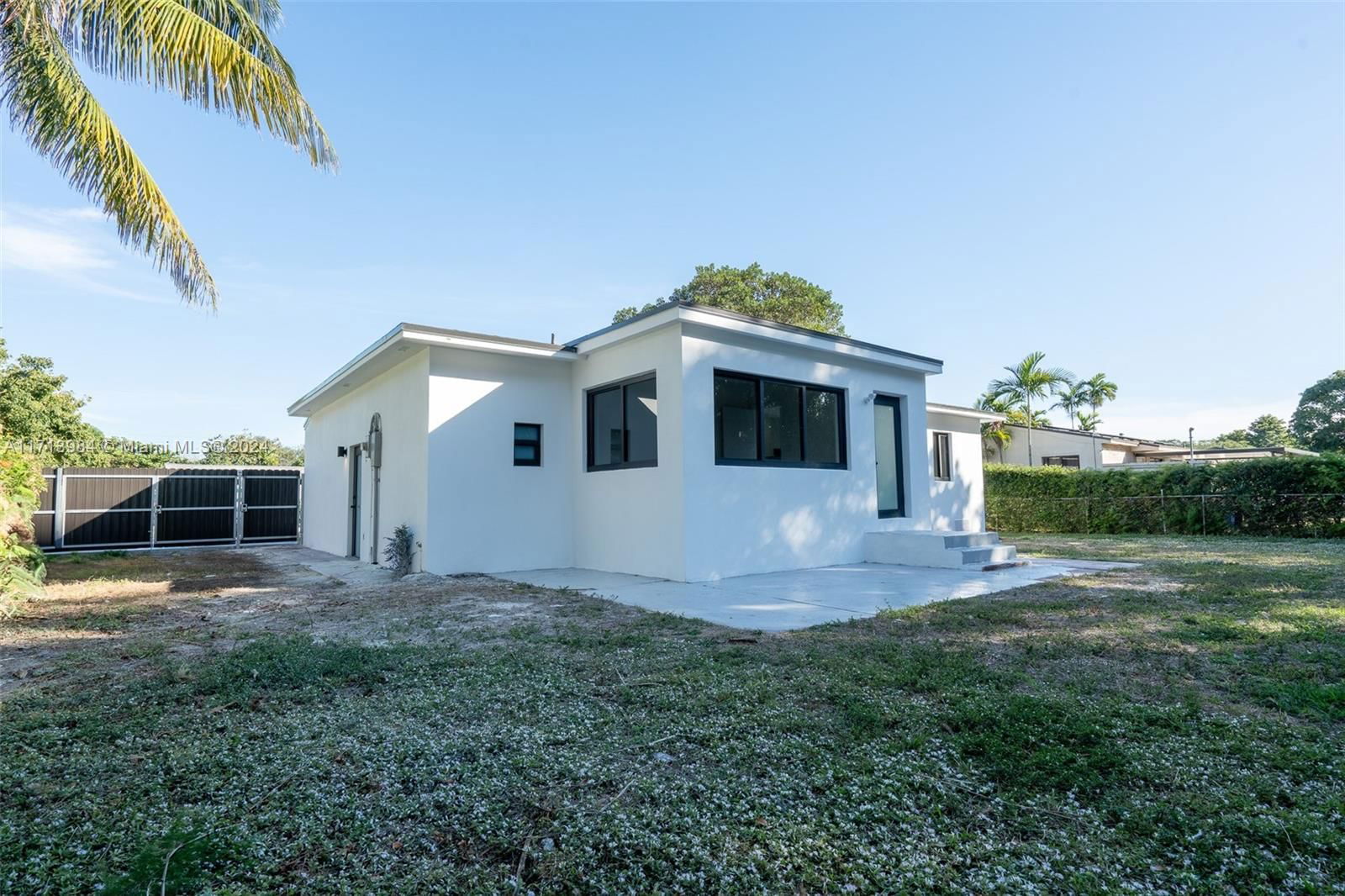 Real estate property located at 12940 Miami Ct, Miami-dade, Biscayne Gardens Sec H Pa, Miami, FL