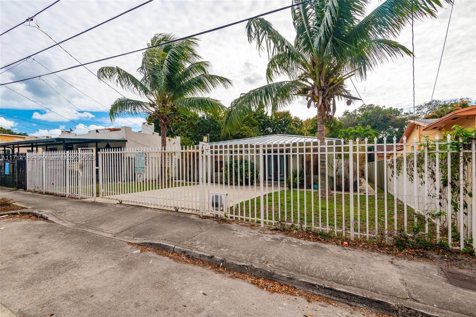 Real estate property located at 136 53rd St, Miami-dade, Railway Shops Addn 2nd, Miami, FL
