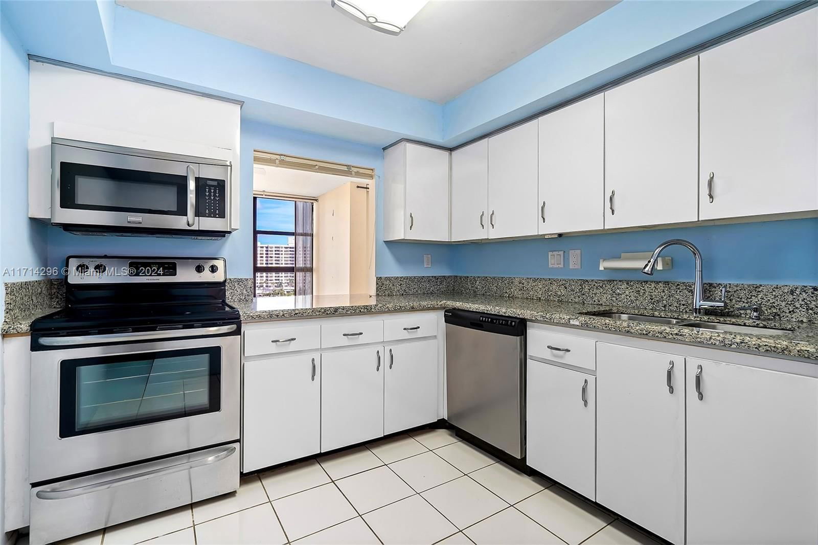 Real estate property located at 400 Leslie Dr #908, Broward, Towers Of Oceanview East, Hallandale Beach, FL