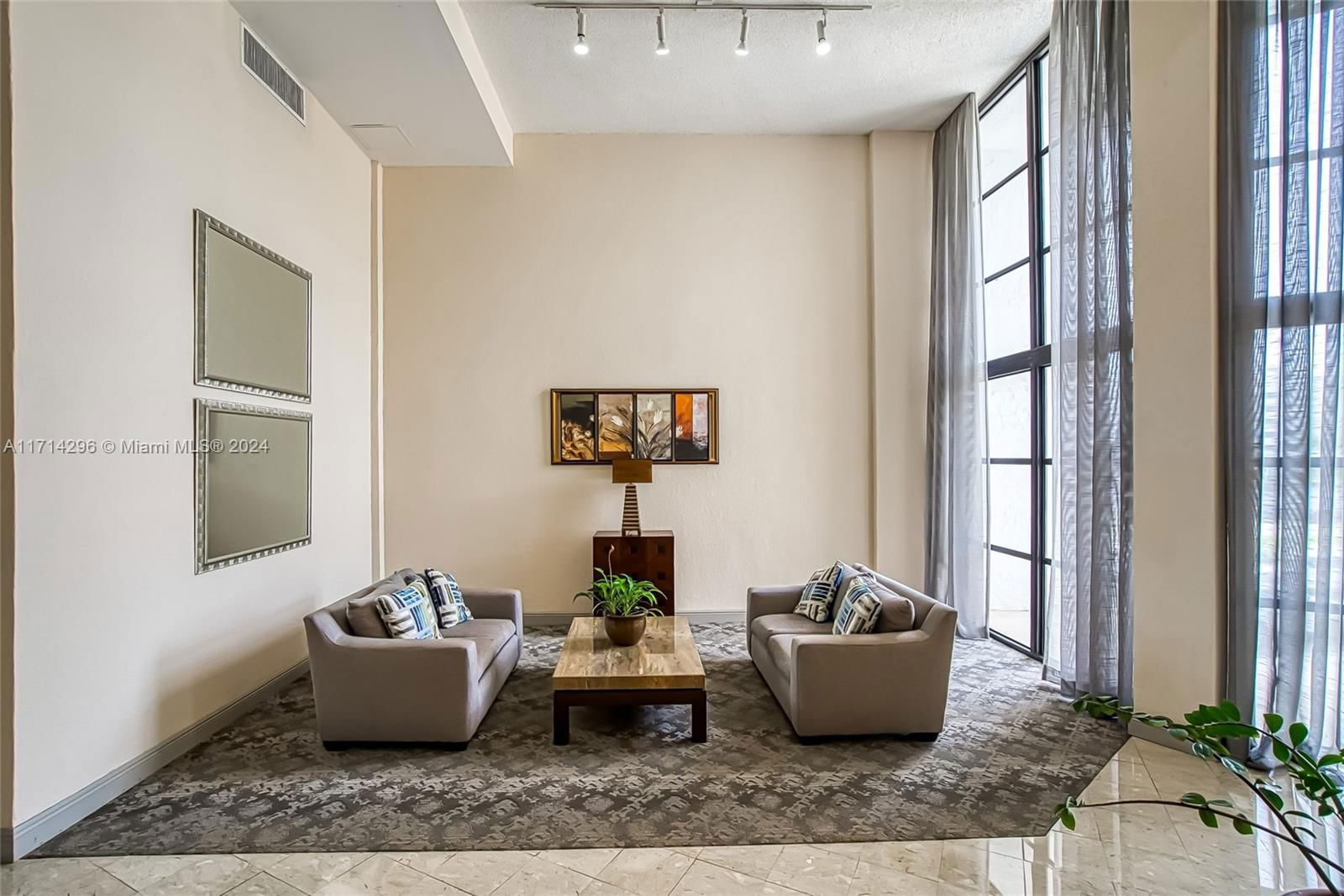 Real estate property located at 400 Leslie Dr #908, Broward, Towers Of Oceanview East, Hallandale Beach, FL