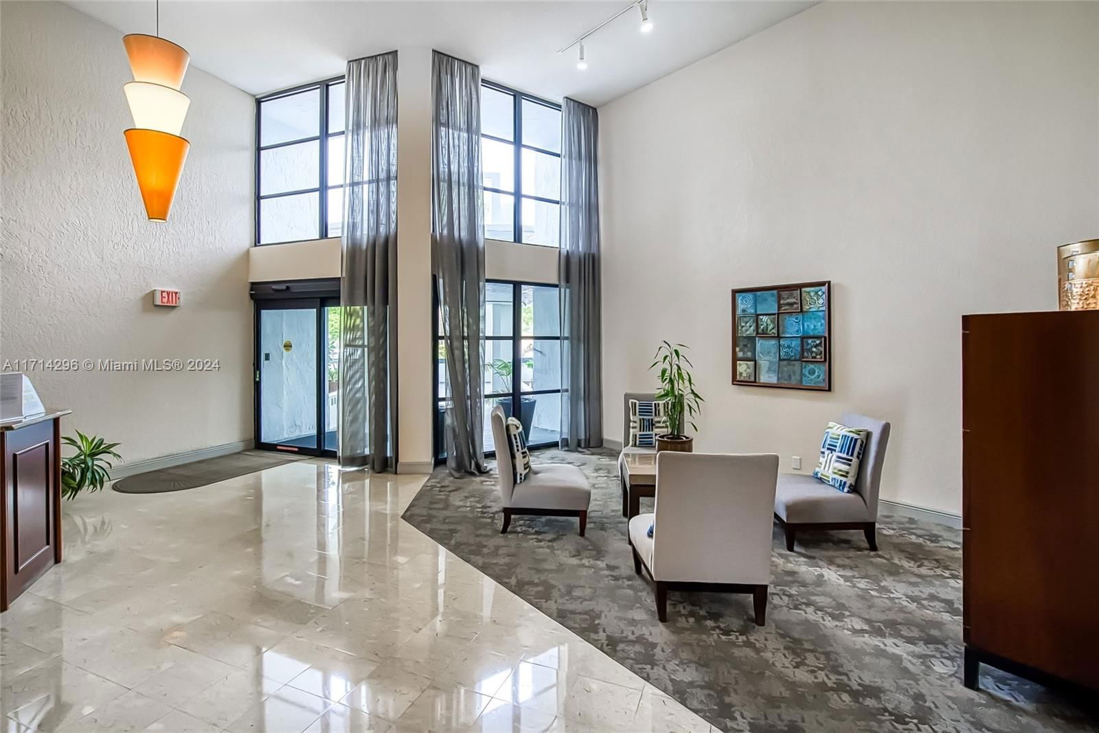 Real estate property located at 400 Leslie Dr #908, Broward, Towers Of Oceanview East, Hallandale Beach, FL